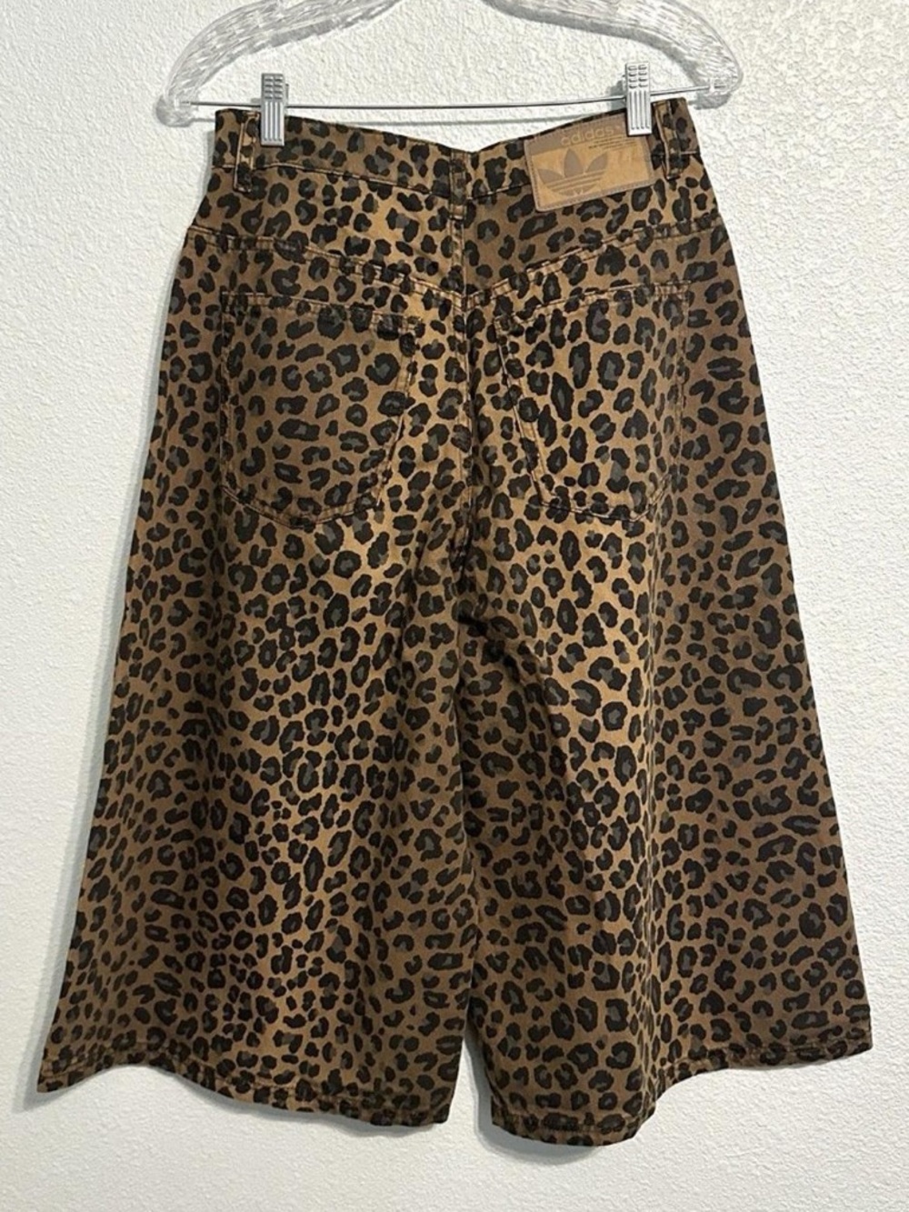 ADIDAS ORIGINALS 3 STRIPES WOMEN'S LEOPARD DENIM BERMUDA SHORTS 24” - Picture 7 of 12